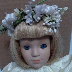 Danbury Mint 1987 Porcelain PRINCESS DIANA'S  FLO